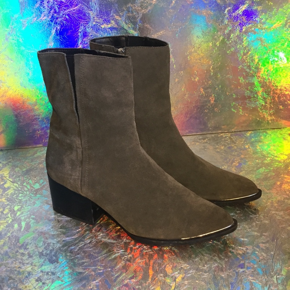 Grey suede/steel Circus by Sam Edelman boots Sz 7.